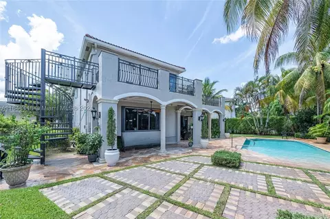 2008 SW 176th Ter, Miramar, FL 33029