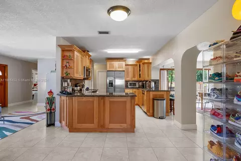 Kitchen - 7924 SW 19th St, Miami, FL 33155 photo 1 of 5