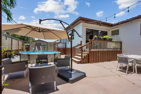 Exterior - 7924 SW 19th St, Miami, FL 33155 photo 3 of 4