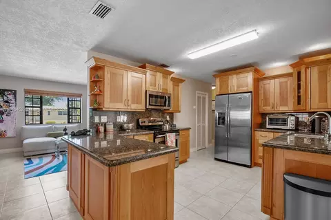 Kitchen - 7924 SW 19th St, Miami, FL 33155 photo 2 of 5