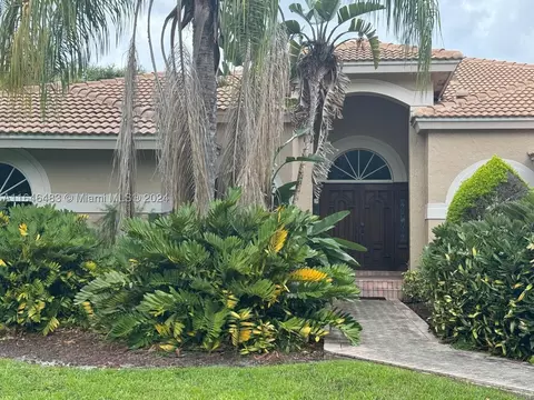 2655 SW 132nd Way, Davie, FL 33330