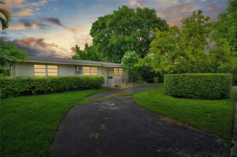 3310 SW 92nd Ct, Miami, FL 33165