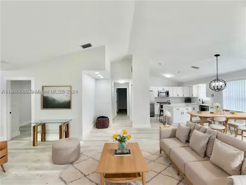 1674 Cypress Pointe Dr #3B, Coral Springs, FL 33071