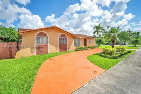 10785 SW 26th St, Miami, FL 33165
