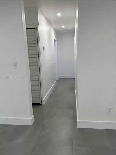 735 W 73rd Pl, Hialeah, FL 33014 photo 21