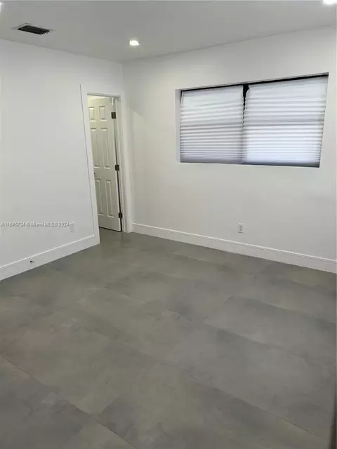 735 W 73rd Pl, Hialeah, FL 33014 photo 27