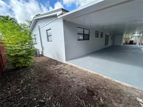 735 W 73rd Pl, Hialeah, FL 33014 photo 39