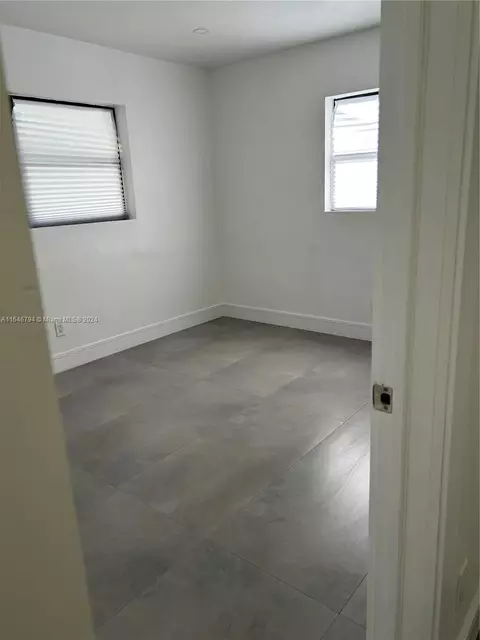 735 W 73rd Pl, Hialeah, FL 33014 photo 26