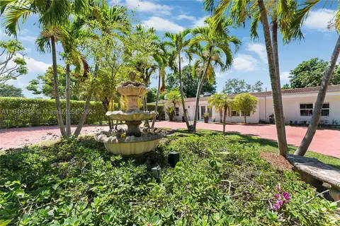 8350 SW 184th St, Cutler Bay, FL 33157