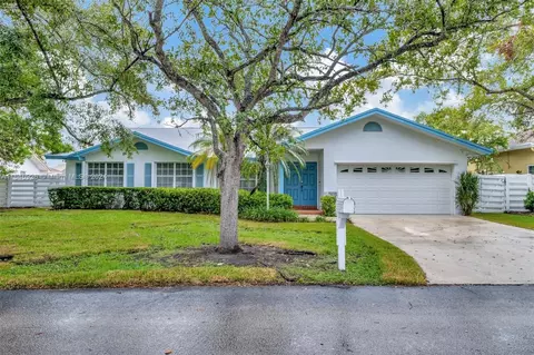 14021 SW 146th Ter, Miami, FL 33186