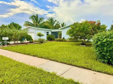 6464 SW 8th Pl, North Lauderdale, FL 33068