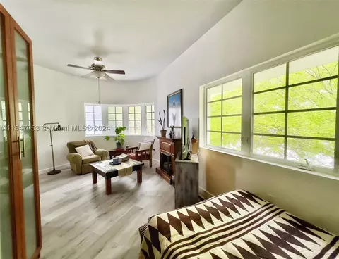 2129 Washington Ave #201, Miami Beach, FL 33139