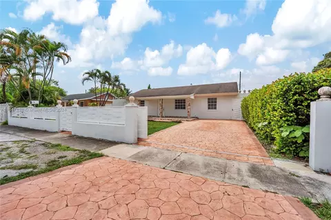 880 SE 3rd Pl, Hialeah, FL 33010 photo 32