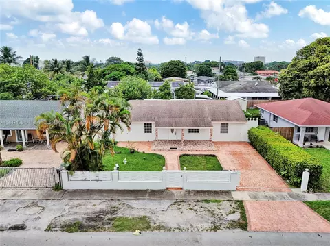 880 SE 3rd Pl, Hialeah, FL 33010 photo 3