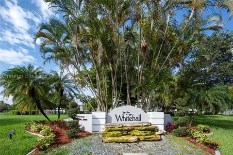 1510 Whitehall Dr #104, Davie, FL 33324