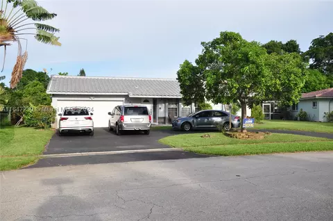 3755 NW 113th Ave, Coral Springs, FL 33065