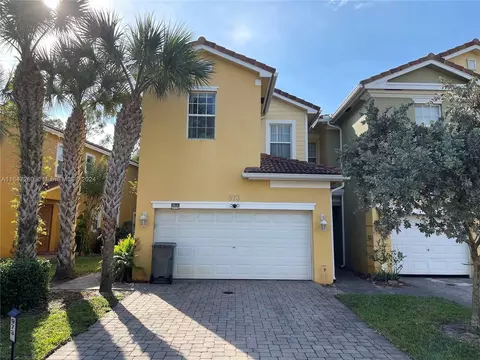 973 Pipers Cay Dr #28, West Palm Beach, FL 33415
