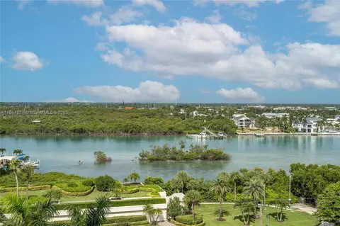 View/Area - 400 Beach Rd #802, Tequesta, FL 33469 photo 2 of 15