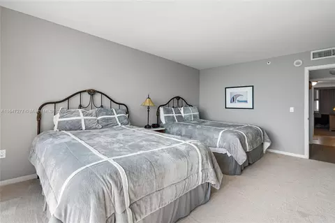 Bedroom - 400 Beach Rd #802, Tequesta, FL 33469 photo 5 of 7