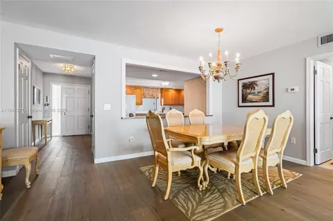 Dining - 400 Beach Rd #802, Tequesta, FL 33469 photo 2 of 6