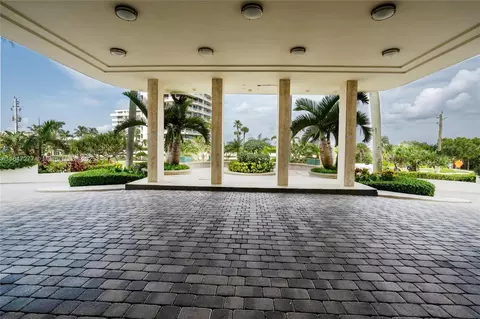 Exterior - 400 Beach Rd #802, Tequesta, FL 33469 photo 1 of 5