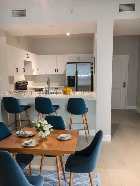 7350 SW 89th St #403S, Miami, FL 33156