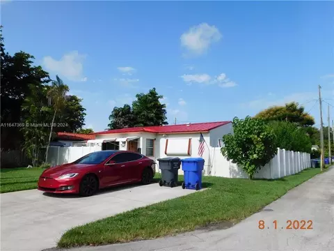 1815 N 27th Ave, Hollywood, FL 33020