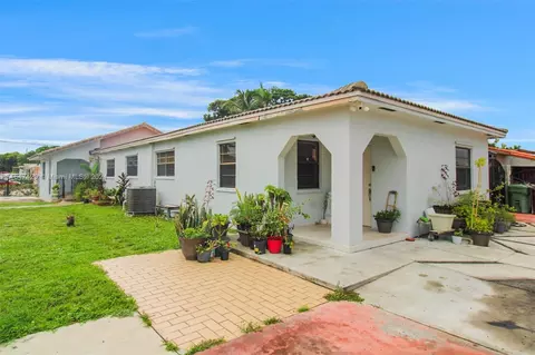 110 43rd St, Hialeah, FL 33012 photo 3