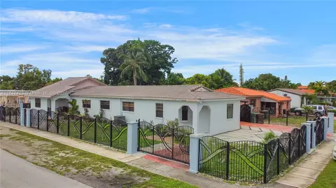 110 43rd St, Hialeah, FL 33012