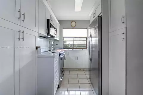110 43rd St, Hialeah, FL 33012 photo 17