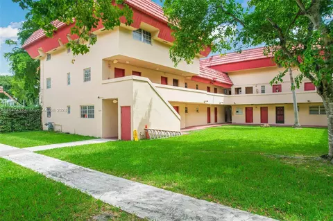 10901 N Kendall Dr #203, Miami, FL 33176