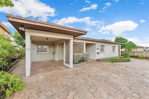851 SE 1st St, Hialeah, FL 33010