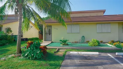 14100 SW 281st Ter #14100, Homestead, FL 33033