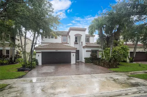 5237 SW 158th Ave, Miramar, FL 33027