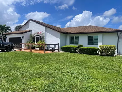 11515 SW 51st St, Cooper City, FL 33330