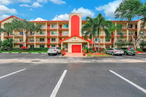 901 SW 128th Ter #206A, Pembroke Pines, FL 33027
