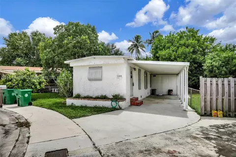 731 SW 134th Ter, Davie, FL 33325