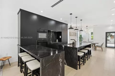 82 NW 47th Ter, Miami, FL 33127