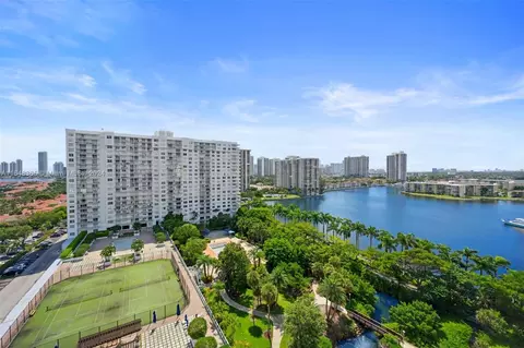 2801 NE 183rd St #1506W, Aventura, FL 33160
