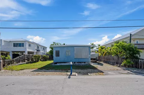 113 Grassy Rd, Key Largo, FL 33037