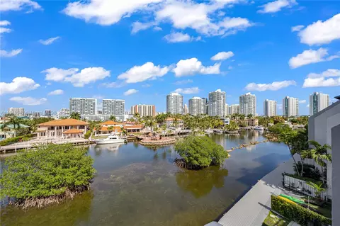 393 Poinciana Dr #1224, Sunny Isles Beach, FL 33160