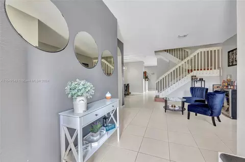 3307 W 90th St, Hialeah, FL 33018 photo 3