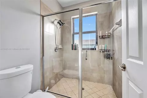 3307 W 90th St, Hialeah, FL 33018 photo 25
