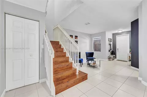 3307 W 90th St, Hialeah, FL 33018 photo 6