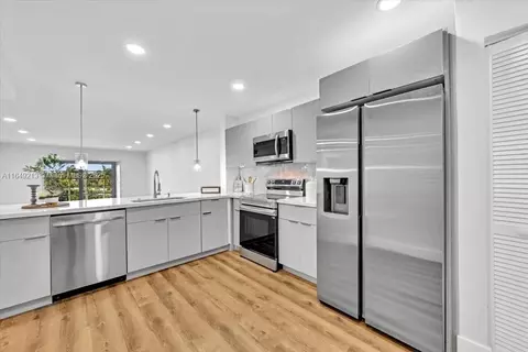 12500 SW 5th Ct #407M, Pembroke Pines, FL 33027