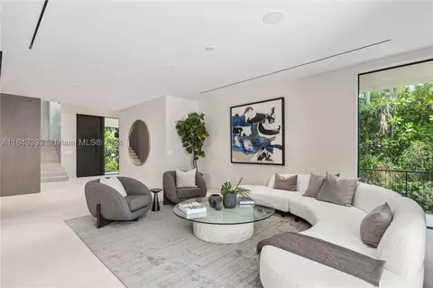 114 4th San Marino Ter, Miami Beach, FL 33139