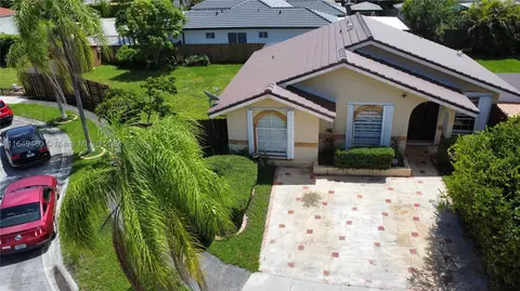13442 SW 183rd Ter, Miami, FL 33177