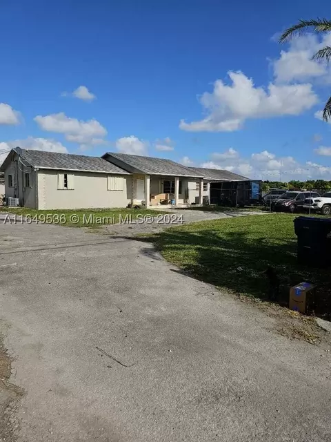 19685 SW 185th Ct, Miami, FL 33187