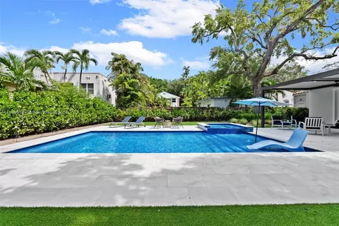 8256 NE 3rd Ct, Miami, FL 33138 photo 34