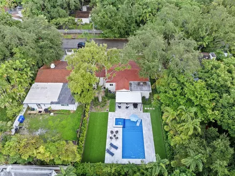 8256 NE 3rd Ct, Miami, FL 33138 photo 45